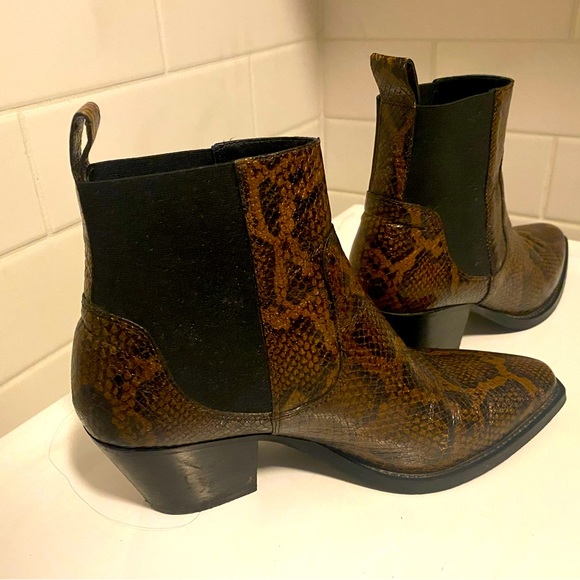 COPY - Everlane Italian Leather Snakeskin Boot - Picture 5 of 8